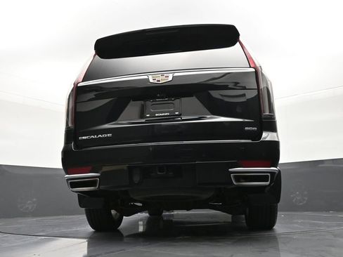 Used 2022 Cadillac Escalade ESV Premium Luxury Platinum w/ Heavy-Duty Trailer Package AWD/4WD image 24