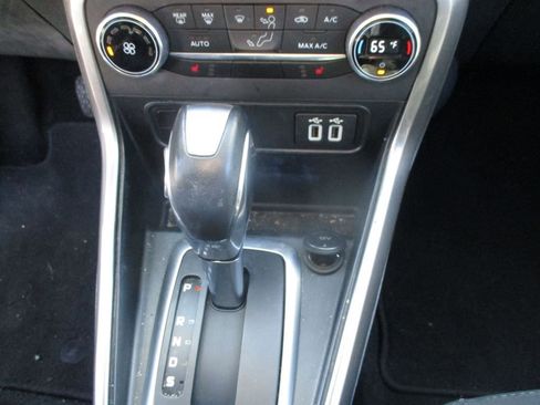 Used 2021 Ford EcoSport SE image 13
