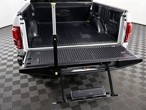 Used 2017 Ford F150 Raptor w/ Equipment Group 802A Luxury image 59