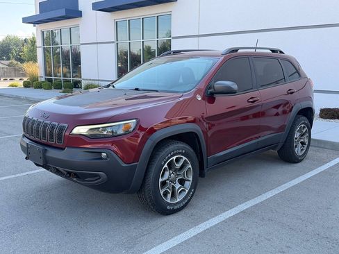 Used 2021 Jeep Cherokee Trailhawk AWD/4WD image 6