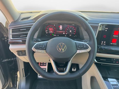 New 2026 Volkswagen Atlas SEL Premium R-Line image 10