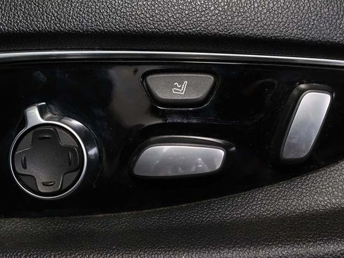 Used 2020 Cadillac Escalade Platinum AWD/4WD image 34