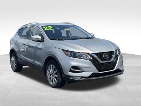 Certified 2022 Nissan Rogue Sport SV AWD/4WD image 3