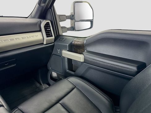 Used 2022 Ford F350 Lariat w/ Lariat Ultimate Package image 22