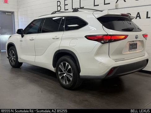 Used 2020 Toyota Highlander XLE FWD image 6