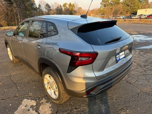 New 2026 Chevrolet Trax LS w/ LS Convenience Package image 3
