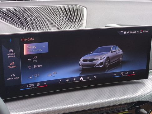 New 2026 BMW 330i xDrive Sedan w/ Premium Package AWD/4WD image 22