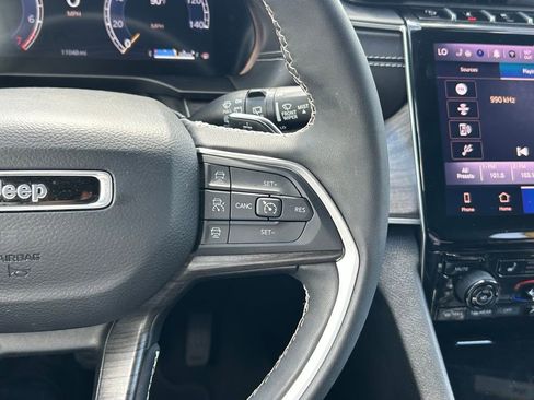 Certified 2024 Jeep Grand Cherokee Limited w/ Black Appearance Package image 49