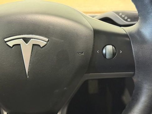 Used 2022 Tesla Model 3 Long Range AWD/4WD image 16