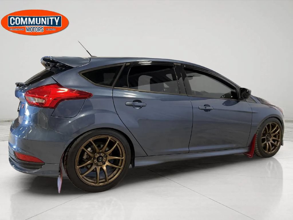 Used 2018 Ford Focus ST FWD image 8