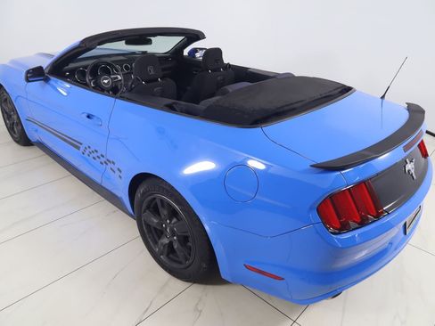 Used 2017 Ford Mustang Convertible RWD image 26