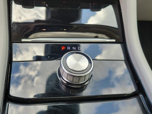 Used 2021 Jeep Grand Cherokee L Overland w/ Luxury Tech Group IV RWD image 27