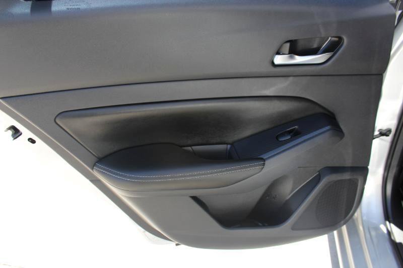 Used 2022 Nissan Altima 2.5 SV FWD image 13