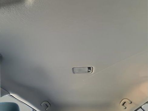 Certified 2025 Nissan Kicks Play S image 35