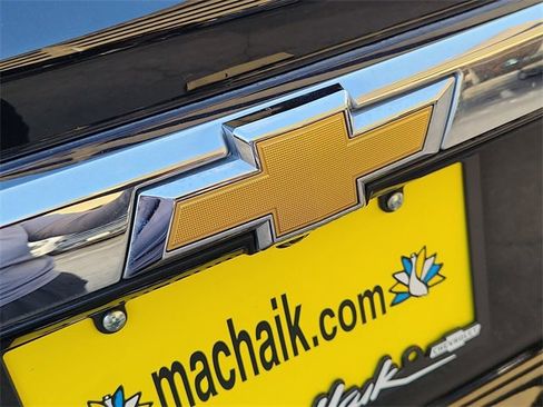 Used 2023 Chevrolet Traverse LT image 29