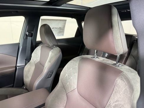 New 2026 Lexus RX 450h AWD image 17