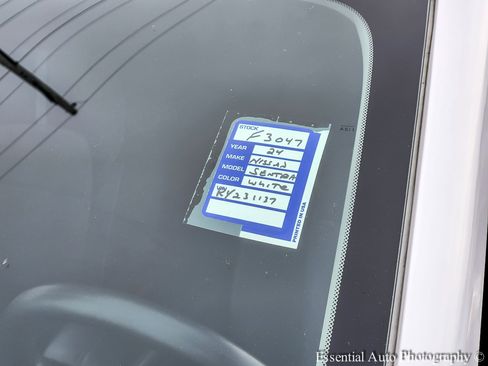 Used 2024 Nissan Sentra SV FWD image 33