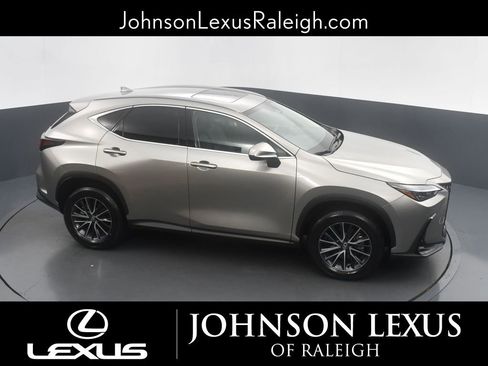 Used 2024 Lexus NX 250 FWD image 21
