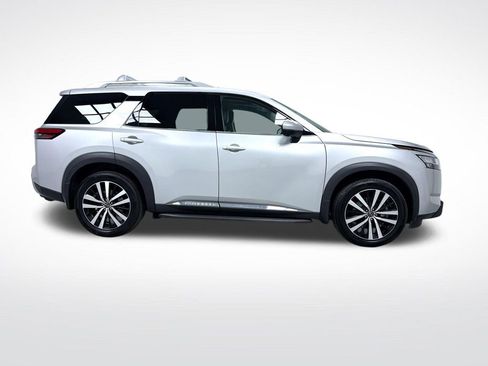 Used 2023 Nissan Pathfinder Platinum w/ Lighting Package (N93) AWD/4WD image 10