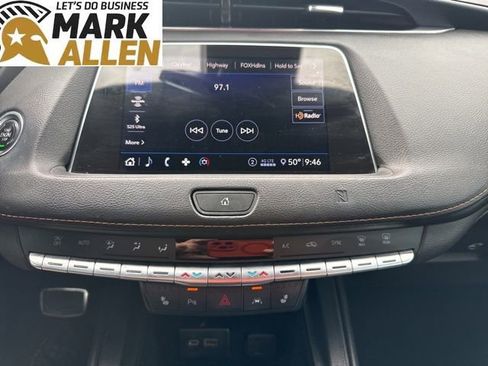 Used 2020 Cadillac XT4 Sport w/ Cold Weather Package FWD image 9