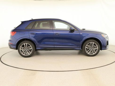 New 2025 Audi Q3 2.0T Premium image 8
