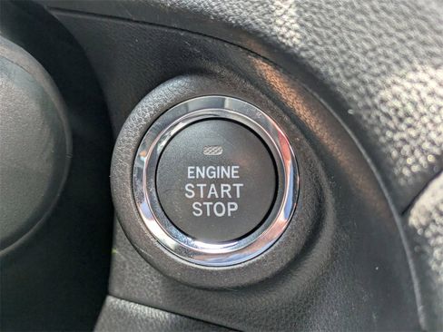 Used 2024 Subaru Ascent Onyx Edition image 16