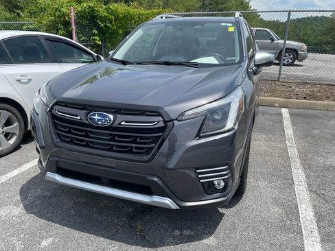 Used 2022 Subaru Forester Touring w/ Popular Package #2 AWD/4WD image 2