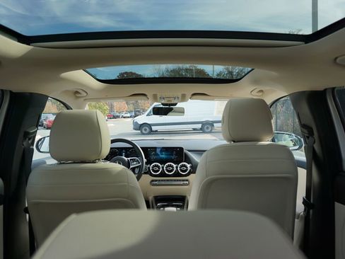 Certified 2021 Mercedes-Benz GLA 250 image 19