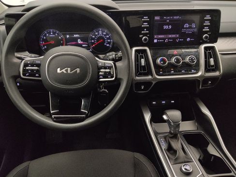 Used 2022 Kia Sorento LX FWD image 22