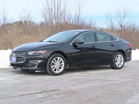 Used 2017 Chevrolet Malibu LT image 20