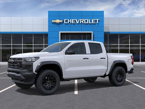 New 2026 Chevrolet Colorado Trail Boss AWD/4WD image 2