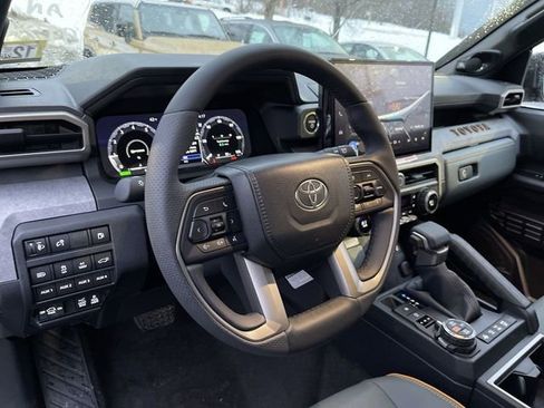 New 2025 Toyota 4Runner Trailhunter image 6