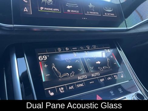 Used 2021 Audi Q8 Prestige image 29