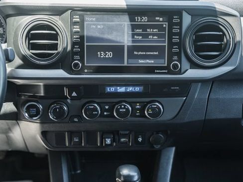 Used 2021 Toyota Tacoma TRD Off-Road AWD/4WD image 31