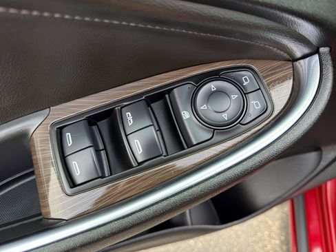 Used 2023 Chevrolet Malibu LT w/ Driver Confidence Package FWD image 12