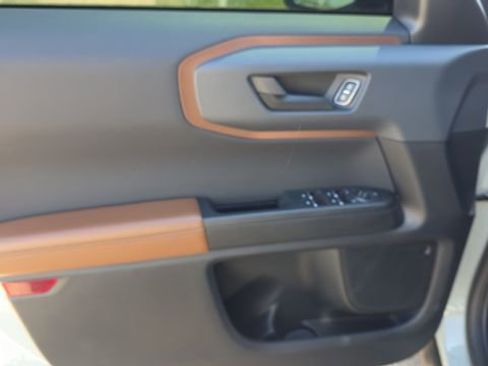 Used 2021 Ford Bronco Sport Outer Banks image 10