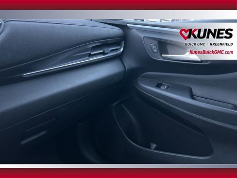 Used 2025 Buick Envista Preferred image 31
