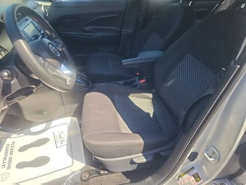 Used 2021 Nissan Versa S FWD image 12