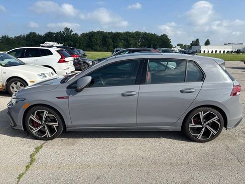 Certified 2024 Volkswagen GTI SE FWD image 3