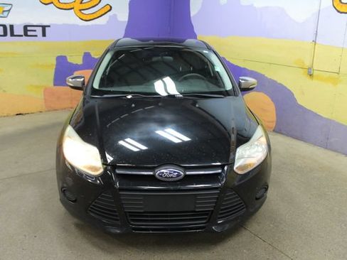 Used 2014 Ford Focus SE FWD image 3