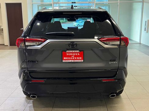 Certified 2025 Toyota RAV4 XSE image 5
