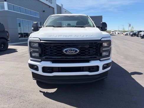 New 2026 Ford F350 XLT w/ XLT Premium Package AWD/4WD image 8