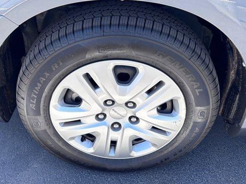 Used 2019 Dodge Journey SE FWD image 7
