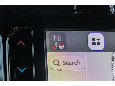 Used 2022 RAM 1500 Limited w/ Cold Weather Group image 26