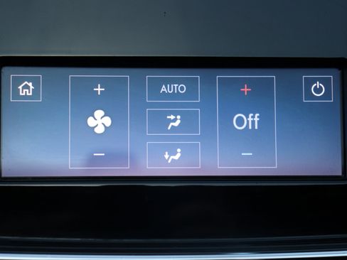 Used 2024 Lincoln Navigator L Premiere 4x4 image 26