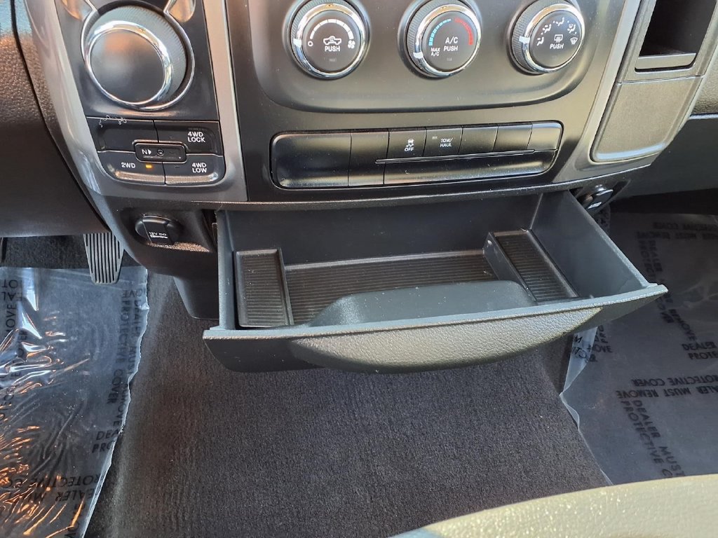 Used 2024 RAM 1500 Classic SLT AWD/4WD image 12