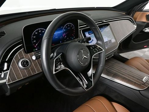 Certified 2025 Mercedes-Benz E 350 4MATIC Sedan image 6