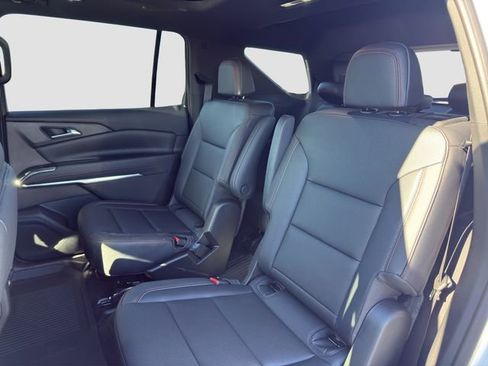 New 2026 Chevrolet Traverse Z71 w/ Driver Confidence Package image 13