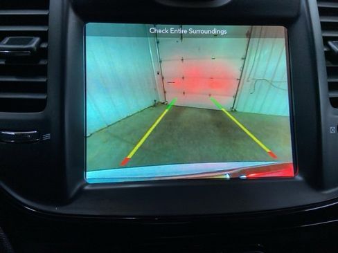 Used 2019 Chrysler 300 S image 40