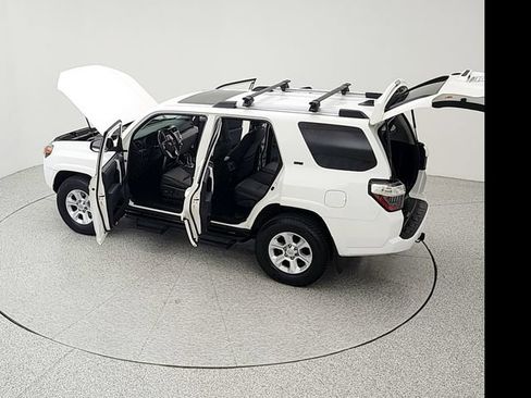 Used 2021 Toyota 4Runner SR5 Premium w/ Moonroof Package AWD/4WD image 45